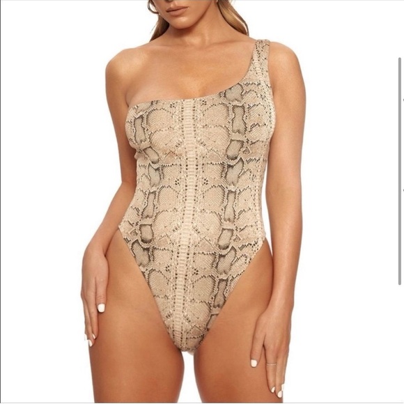 Swimming suit Sz XSmall - Picture 1 of 4